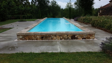 Construction de piscine traditionnelle Sanilhac en Dordogne